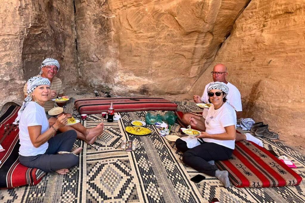 The White Bedouin Hotel Wadi Rum Exterior foto